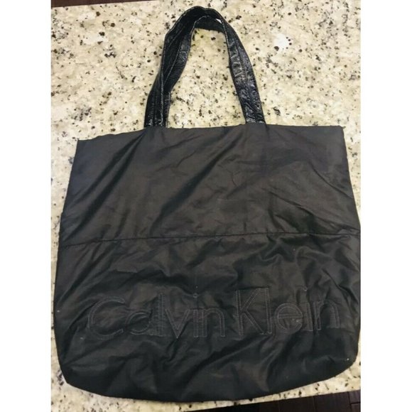 Calvin Klein Puffer Style Black Tote Embroidered Logo - Picture 6 of 6